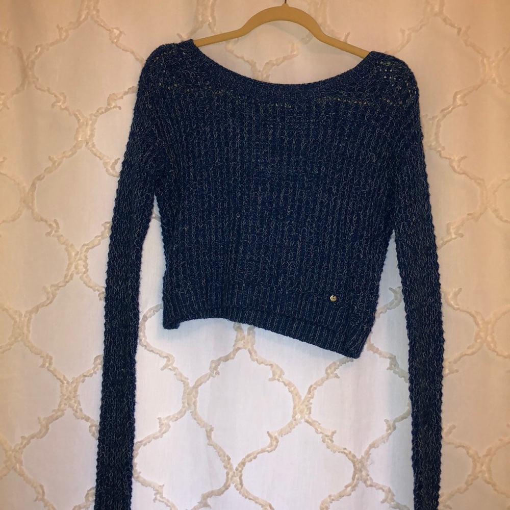 Blue cropped knit sweater